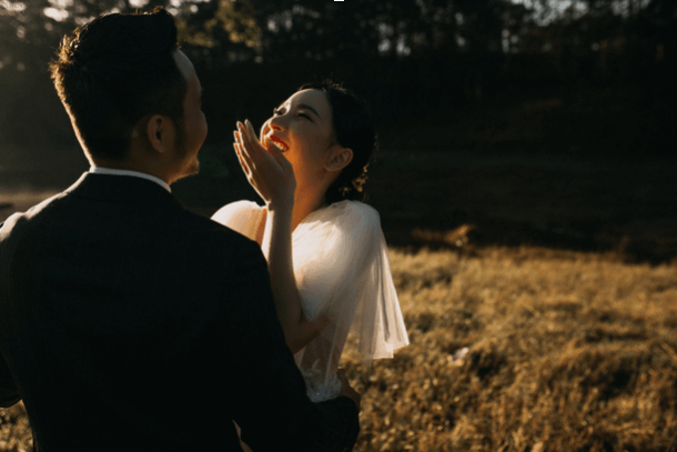 Wedding photo by Olwen Studio - Facebook